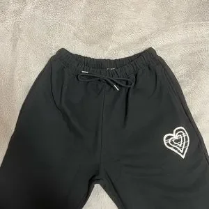 パンツ ROCKCAKE Crystal Heart 2way Jogger Back Melange RC21PT00240 MUSINSA公式 | ROCKCAKE Crystal Heart 2way Jogger - White